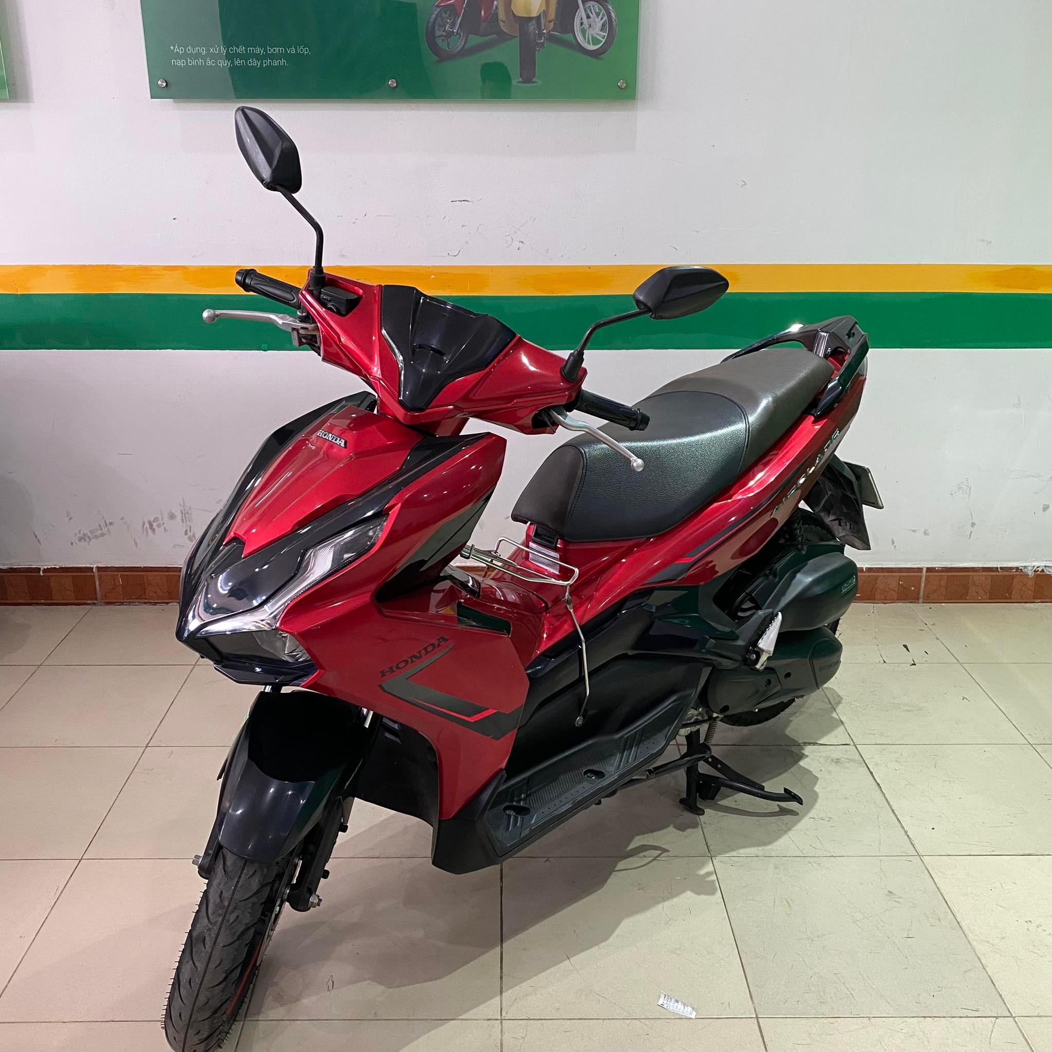 Xe máy Honda Air Blade 125cc bản đặc biệt đen vàng đồng